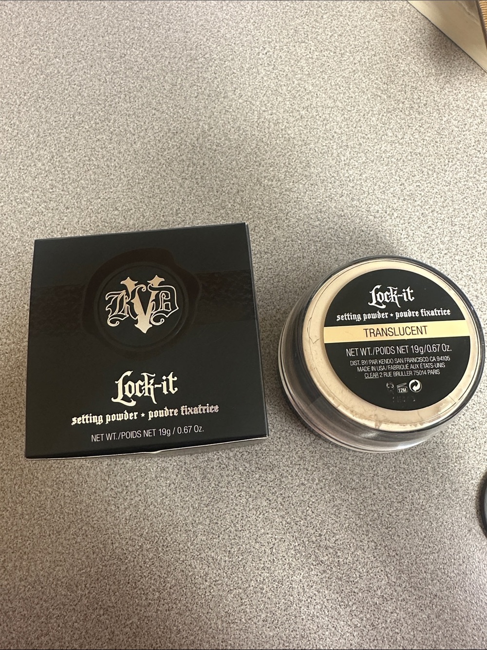 Kat Von D Lock-It Translucent Setting Powder - Black & Beige Jar